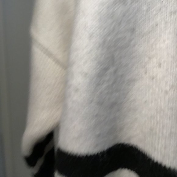 Women's Oversized Funnelneck Stripe Sweater Size M - Picture 9 of 11